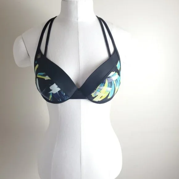 Lole bikini top, bra top style with adjustable straps - Picture 1 of 10